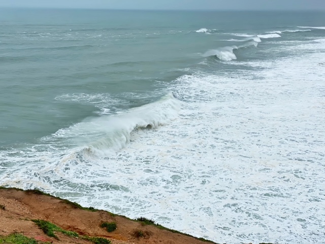 Golven bij Nazaré