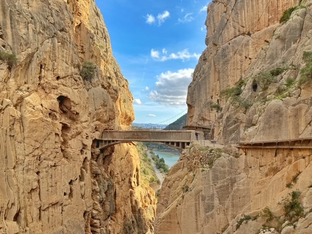 Blog #12 Tijd voor de natuur! Caminito del Rey & Sierra Nevada