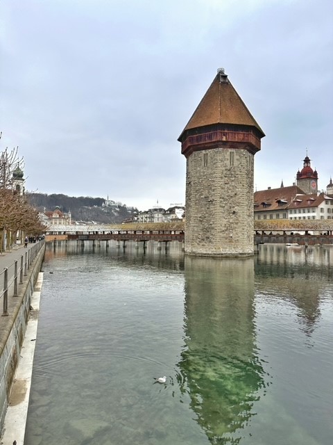 Oudste voetgangersbrug van Europa in Luzern